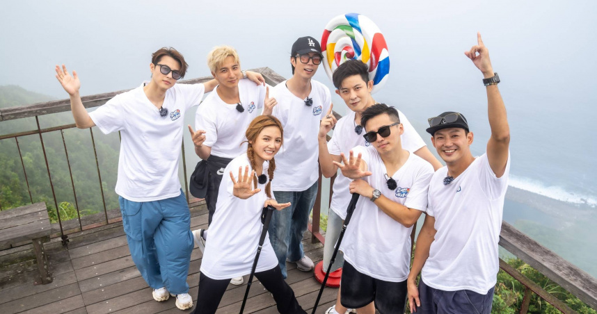 朵拉、Lollipop棒棒堂主持《來吧！哪裡怕》，入圍金鐘獎兩獎提名。（圖／翻攝自《來吧！哪裡怕》粉專）