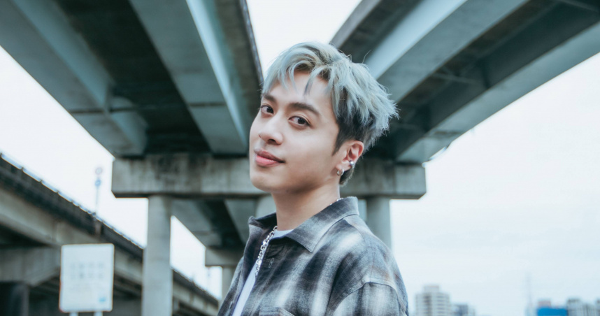 潘宇謙推出新專輯《距。離》。（圖／認可音樂提供）