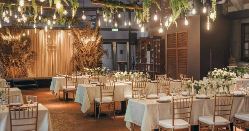 圖為婚宴場地台北荷造場，建於1920年代，打造出在都會森林中網美風格的文化古蹟婚禮。（圖／雲品國際提供）