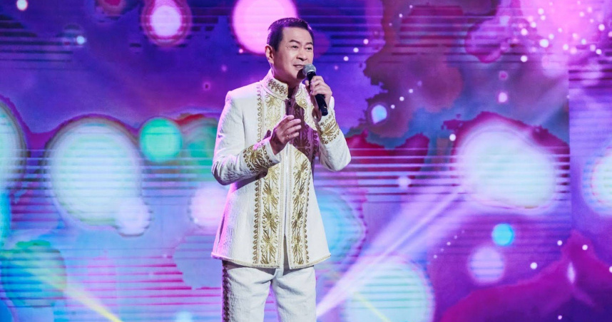 蔡小虎上節目連唱多首經典歌。（圖／中天提供）