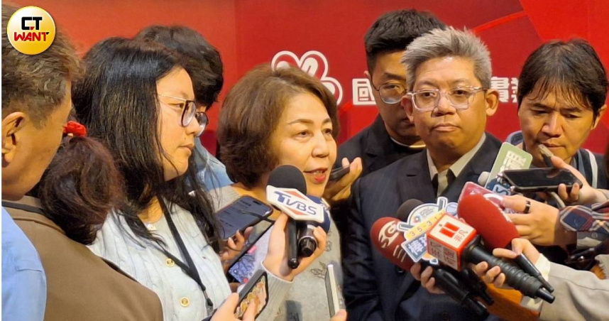 國產建材實業董事長徐蘭英表示，儘管2025年房市環境惡劣，受到科技業擴廠帶動，繼續創下營收紀錄，今年持續積極佈局先進研發與低碳永續願景。（圖／林榮芳攝）