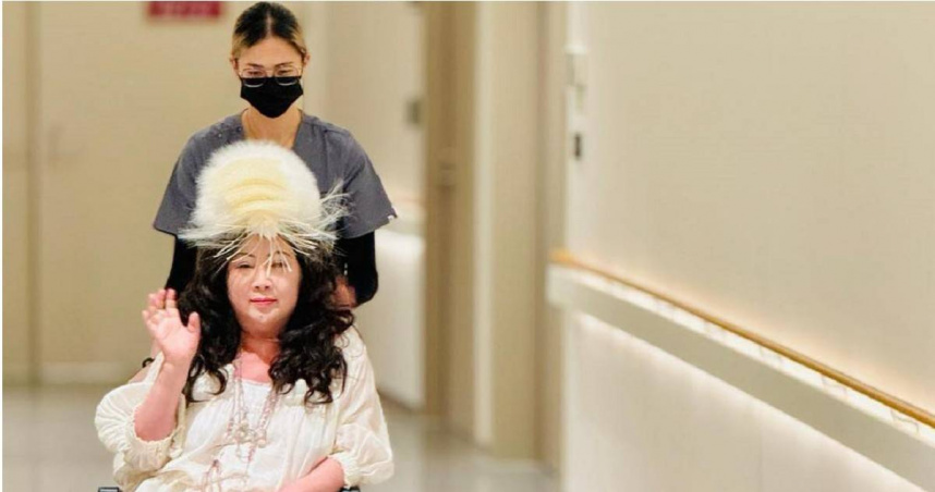 資深媒體人陳文茜罹患黑色素癌第四期，近期透露手術失敗與病況進展，持續對抗病魔。（圖／翻攝自臉書，文茜的世界周報 Sisy's World News）