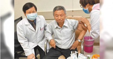 楊志良打聯亞疫苗抗體僅40 黃高彬:搞錯方向了