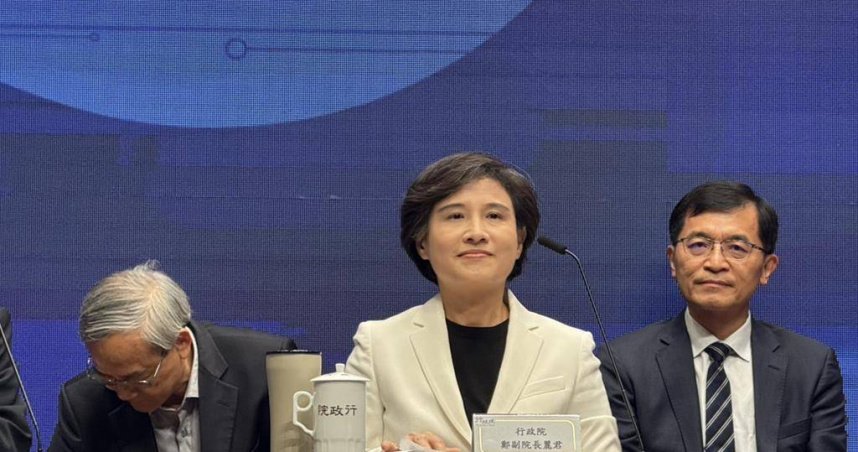 行政院副院長鄭麗君召開記者會說明對美關稅。（圖／中國時報張薷攝）