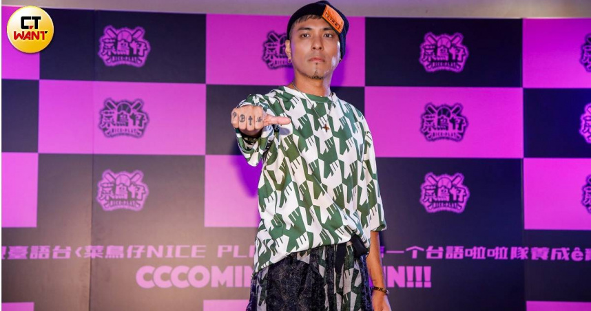 嘎嘎受訪鬆口談到重組「MP」的可能性。（圖／趙文彬攝）