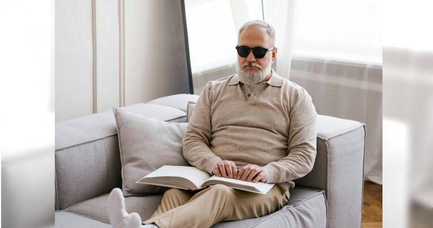 約50年前，義大利一名男子遭遇工安意外，此後他就佯裝成盲人，多年來向政府詐領超過了百萬歐元的福利津貼，過著不勞而獲的日子。（示意圖／翻攝Pexels）