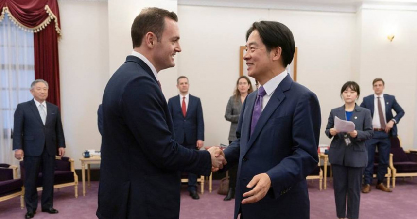 賴清德2024年接見美國聯邦眾議院「美國與中國共產黨戰略競爭」特別委員會時任主席蓋拉格。（資料照／總統府）