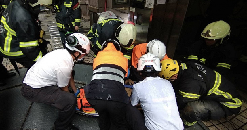 快訊／北市自動停車塔爆意外！保全巡視不慎跌落B5　無生命跡象急送醫