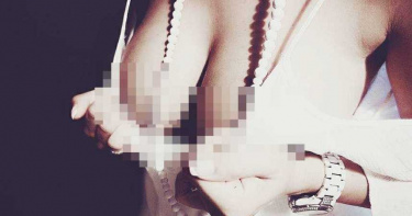 乳妹舒壓只要2千元「讓你不虛此行」 一進門火速脫光!下場曝光