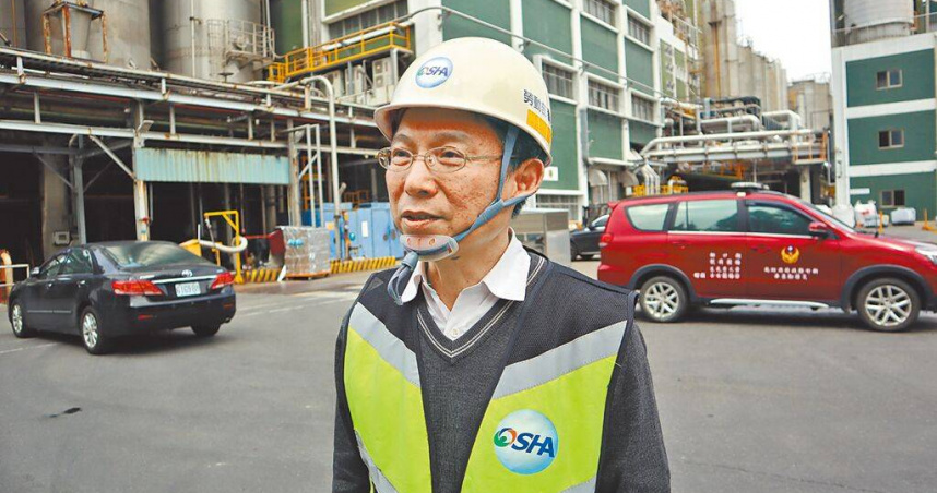 職安署副署長萬榮富認為爆炸不排除是管線腐蝕破裂。（圖／中國時報邱立雅攝）