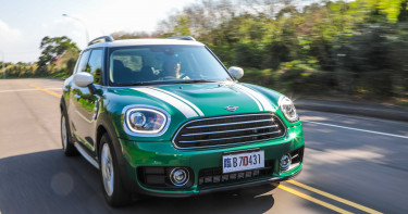 【最大的MINI 4】進口豪華跨界休旅比一比 達人這樣說