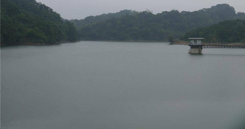 丹娜絲過境，桃竹苗各水庫再進帳，幾乎來到滿水位。圖為新竹縣寶山水庫。（圖／中國時報陳育賢攝）