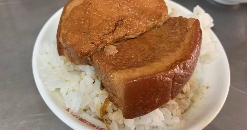 男子在Google評論區留言寫下的愛情回憶，釣出女主角現身回應。（示意圖／報系資料照）