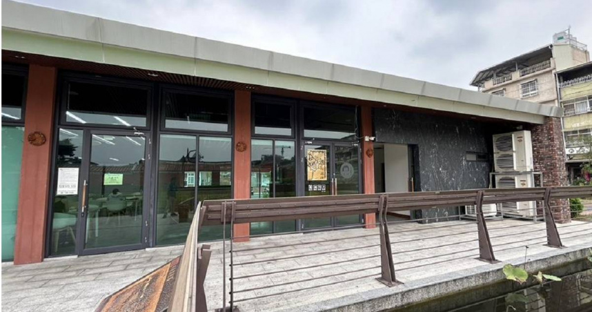 屏東書院輕食區業者在今年4月因經營困難提早解約，縣政府因而遭屏東審計室點名檢討管理缺失，對此，民政處表示，積極招商中。（圖／中時記者謝佳潾攝）