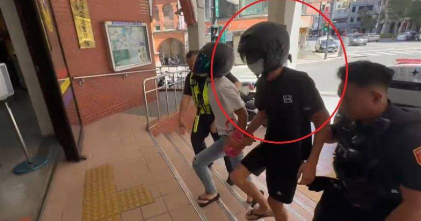 唯一生還的謝姓少年因為逃逸的關係，遭法院裁定收容。（圖／翻攝畫面）