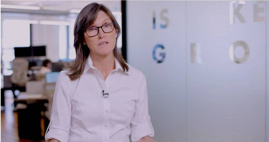 方舟投資（ARK Invest）創辦人暨執行長凱西‧伍德（Cathie Wood）今年8月28日來台演講。（圖／翻攝自Ark Invest）