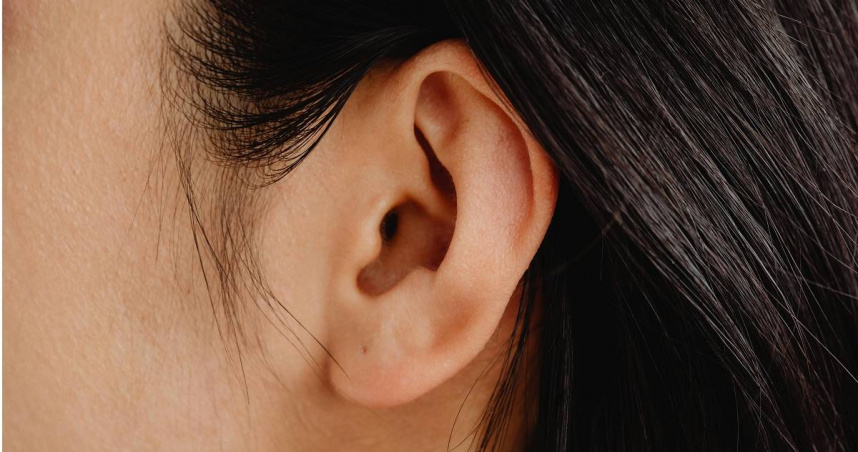 原PO問，耳鼻喉科能幫忙挖耳屎嗎？（示意圖／Pexels）