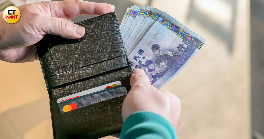 一位民眾誤信「線上刷機測試」兼職，前後被騙走75萬元。（示意圖／焦正德攝）