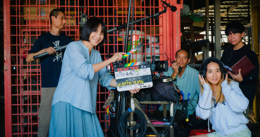 《黑潮》日前開拍，由王禮霖（左起）與李心潔聯合監製，攜手《嗨！神獸》導演池家慶（右後）共同打造，並由陳澤耀（中後）、李沐（右前）主演。（圖／甲上提供）