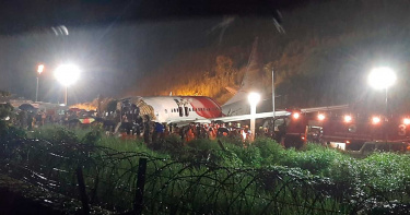 載印人返鄉!印度客機突衝出跑道「當場折半」…至少16人身亡