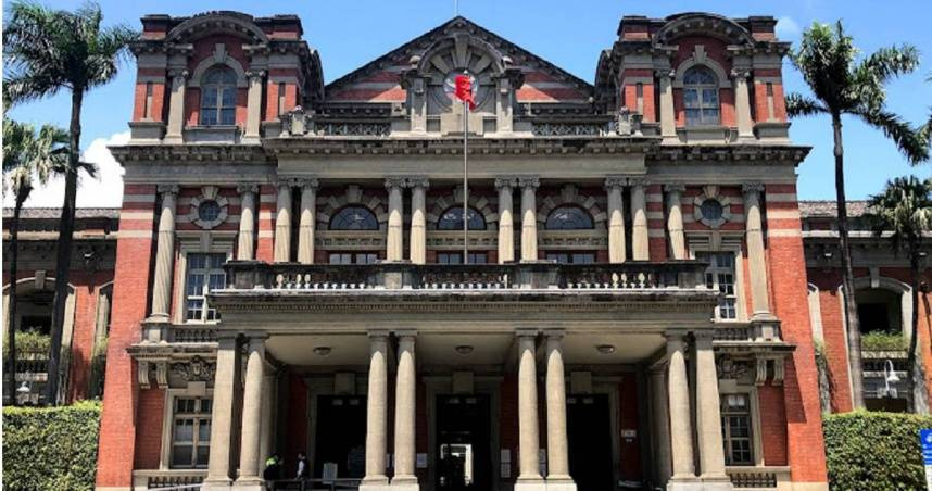 台大醫院不孕症權威名醫「C教授」遭爆性騷多名女醫師，如今該教授的身分也被曝光，外傳他就是婦產科醫學會理事長陳思原。（圖／擷取自Google Maps）