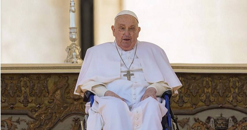 88歲的教宗方濟各4月初主持病人彌撒，這是他肺炎康復後首次宗教活動。（圖／美聯社）