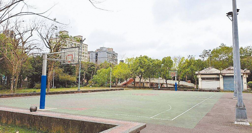 新北市中和區公所將興建更新中和公園內3座籃球場，工程將於5月初上網招標，工期約7個月，預計明年初完工。（圖／中和區公所提供／中國時報柯毓庭新北傳真）