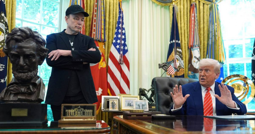 馬斯克承認貼文內容太超過。（圖／美聯社）