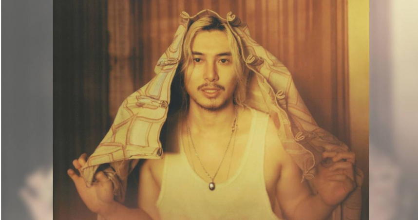 日本創作歌手藤井風推出全新單曲〈Hachikō〉，並且將於9月5日發行全英文的第三張錄音室專輯《Prema》。（圖／環球音樂提供）