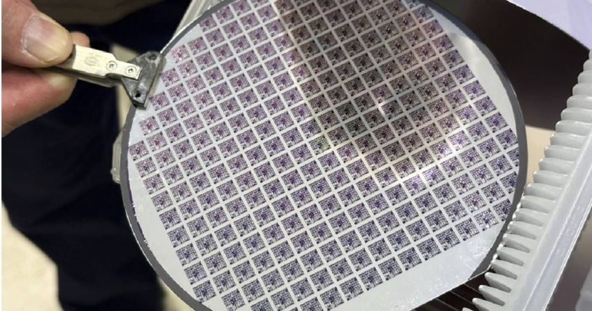 美國官員正私下透露，他們可能不會在近期針對半導體產業開徵先前承諾的關稅。（圖／達志／美聯社）