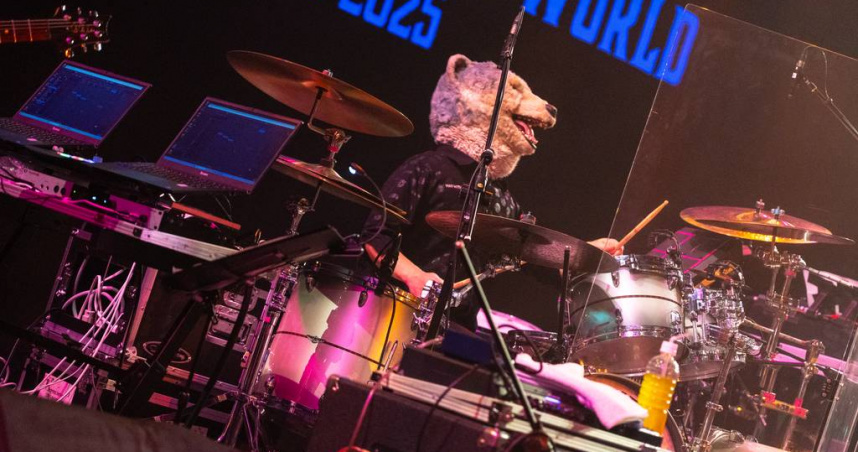 MAN WITH A MISSION台北開唱　上場前先嗑滷肉飯配台啤