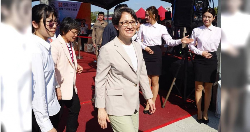 美軍聯手以色列對伊朗採取軍事行動，副總統蕭美琴今（2）日出席活動時，提到總統與行政院、國安團隊都持續關注中。（圖／報系資料照）