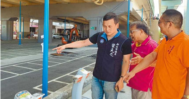 新北大漢橋下機車無處停 交通局承諾:8月底完成停車場