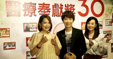 邰正宵每天贈花癌症病友 《九百九十九朵玫瑰》背後故事感人