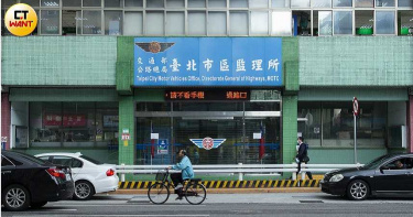 17億討嘸5/Uber勝訴表明不繳罰金 案交北市就等柯P表態