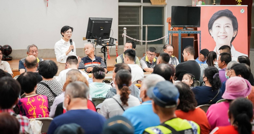 立法委員林岱樺21日於梓官區舉辦地方建設座談會，會中幫里民解決交通、水利、市容等需求。（圖／林岱樺辦公室提供）