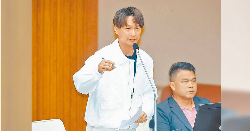 民眾黨台北市議員陳宥丞指出，台北市政府編列了預算員額的員工數是7萬6389人，但實際員工是6萬8065人，缺額超過8000人，恐會影響行政效率。（圖／報系資料照）