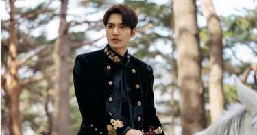 李敏鎬回歸倒數 《The King:永遠的君主》浪漫台詞霸佔熱搜榜
