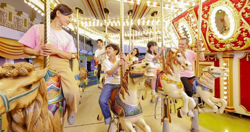只要本人符合資格，同行親友入園也能享「優惠價490元」，至多2名親友。（圖／小人國主題樂園提供）