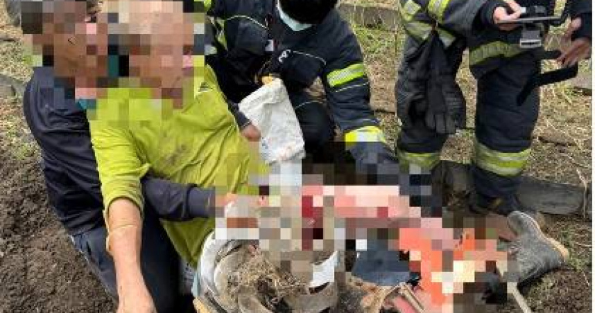 五股工人遭鏟裝機夾腿！　全台首例院前神經阻斷術搶命成功脫困送醫