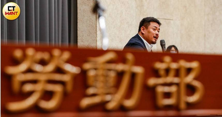 勞動部長洪申翰赴陸參與APEC會議。（圖／黃耀徵攝）
