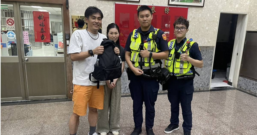 一名日籍旅客日前前往新北市九份遊玩，卻在過程中不慎遺失裝有護照之背包，所幸員警火速調閱監視器助尋回。（圖／翻攝畫面）