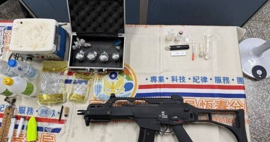 毒窟變實驗室恆春警破門驚見爆裂物＋毒菸油3嫌當場落網。（翻攝照片）