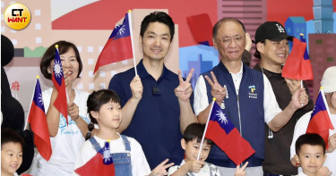 台北市長蔣萬安出席中華民國115年國慶升旗暨慶祝活動記者會 。（圖／方萬民攝）
