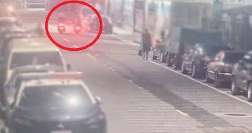 葉元之助理買麵遭惡煞埋伏痛毆　警速逮5嫌、行車糾紛畫面曝光