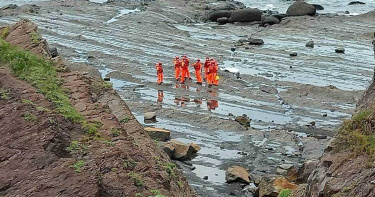 貢寮男屍「大字型」趴臥礁岩 遺體已浮腫發黑