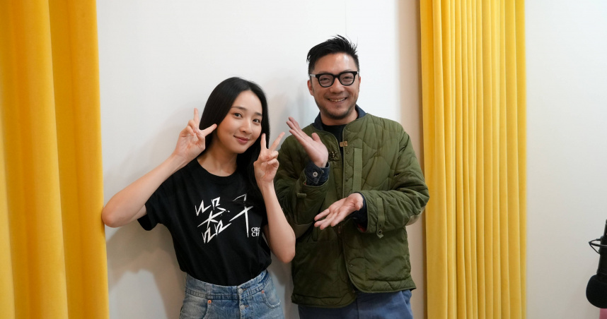 李沐與《器子》導演簡學彬接受訪問。（圖／POP Radio提供）