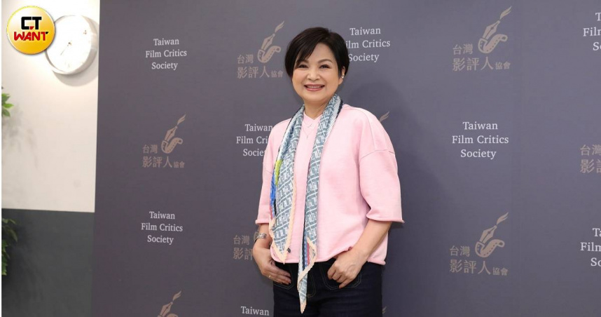 楊貴媚出席影評人協會獎頒獎典禮。（圖／侯世駿攝）
