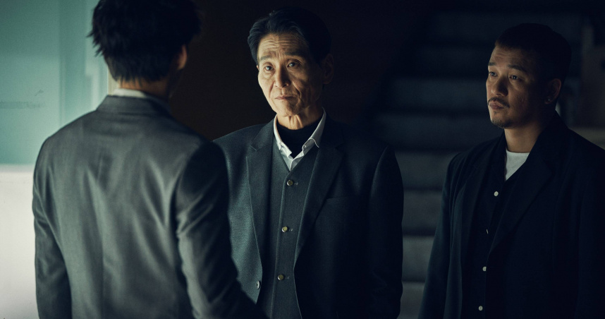 飾演「東門幫」喜爺的喜翔，這次為了利益拋下情意。（圖／曼尼娛樂提供）