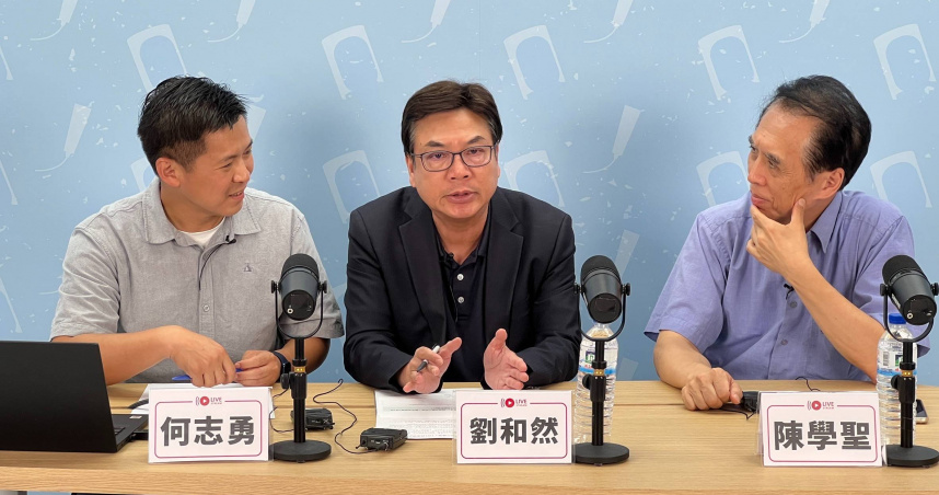 劉和然痛批,全民普發一萬元法源三讀通過,民進黨卻欺騙社會大眾要舉債才能發放,回顧過去四年中央政府超徵1.8兆稅收,這些超徵預算究竟都用去哪裡,民進黨應該先說明(圖/何志勇提供)